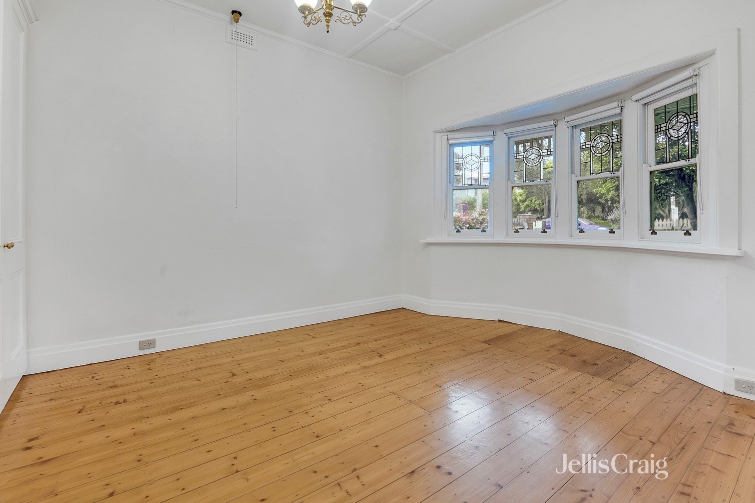 13 Irvine Crescent, Brunswick&nbsp;West image 6