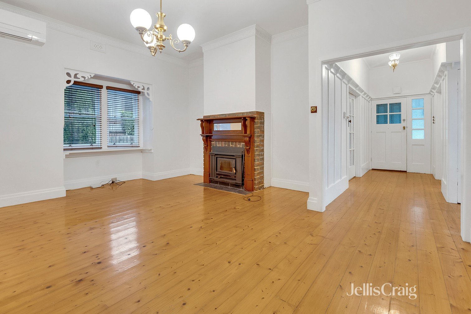 13 Irvine Crescent, Brunswick&nbsp;West image 2