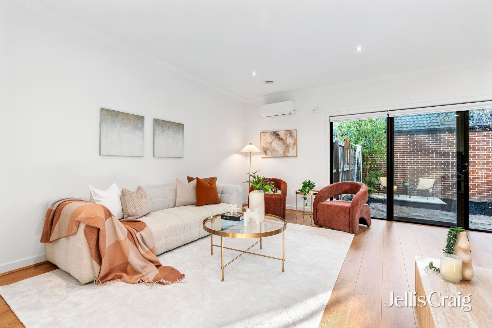 1/3 Ivanhoe Street, Glen&nbsp;Waverley image 2