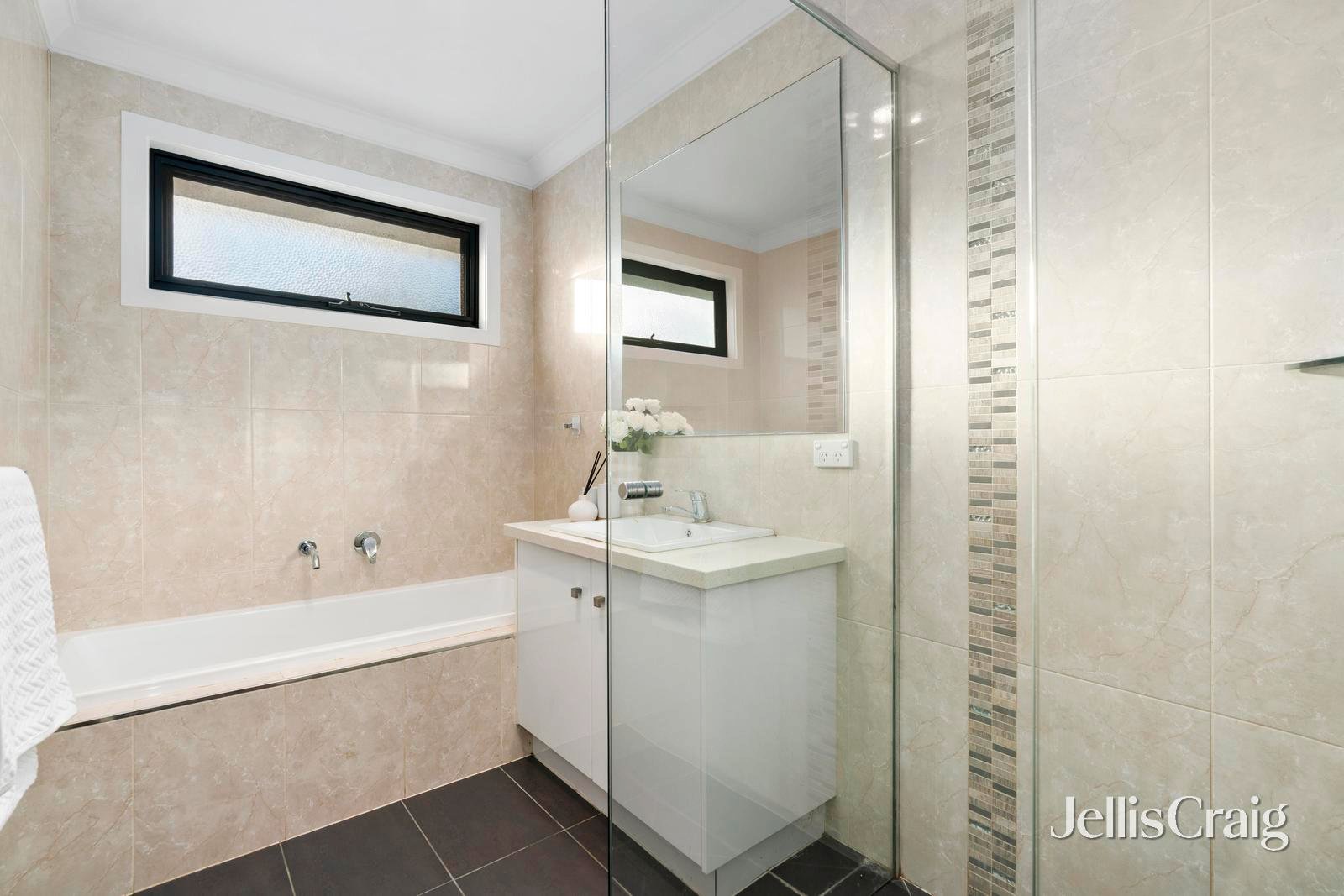 1/3 Ivanhoe Street, Glen&nbsp;Waverley image 9