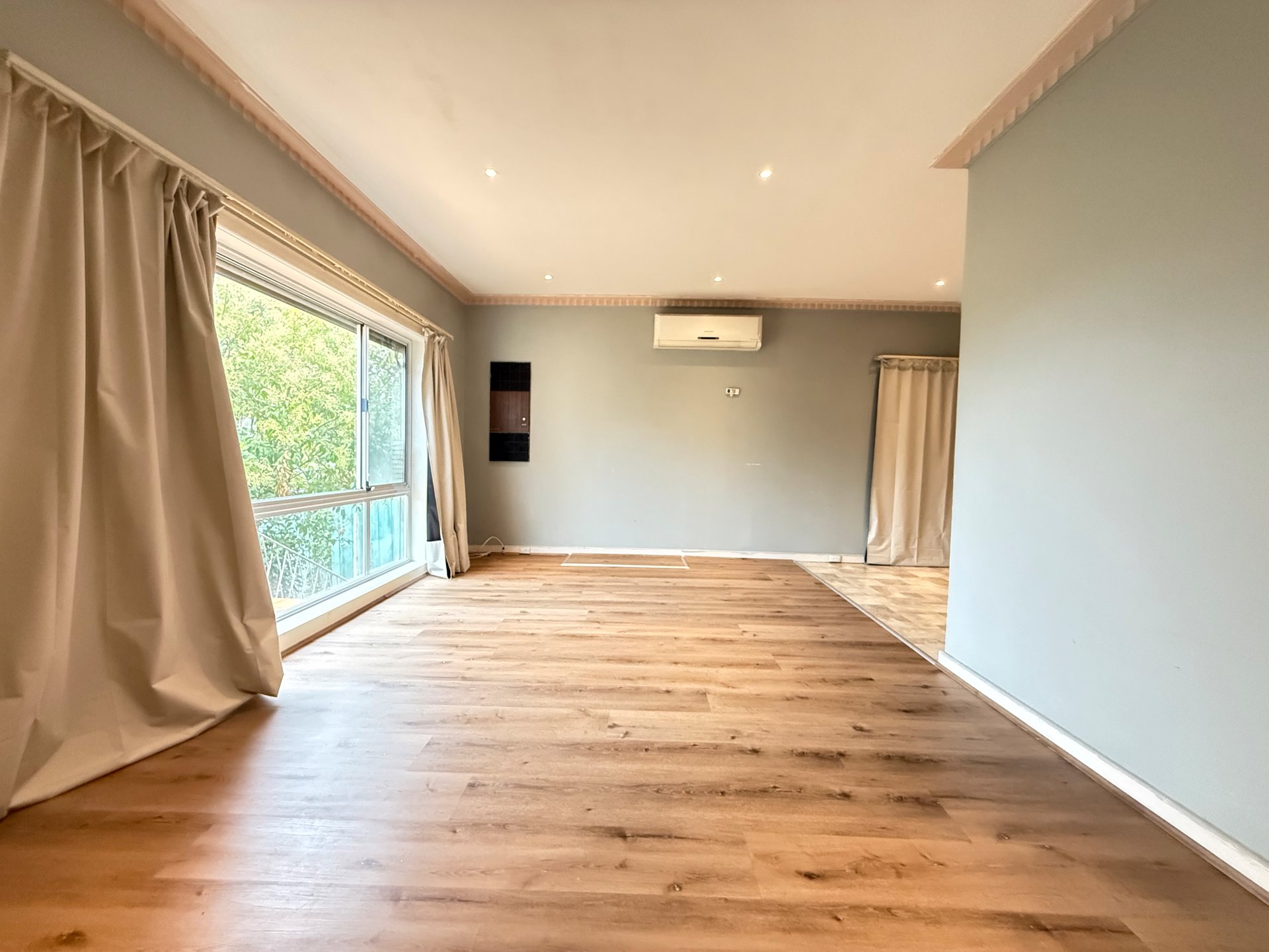 13 Ivanhoe Street, Glen&nbsp;Waverley image 5