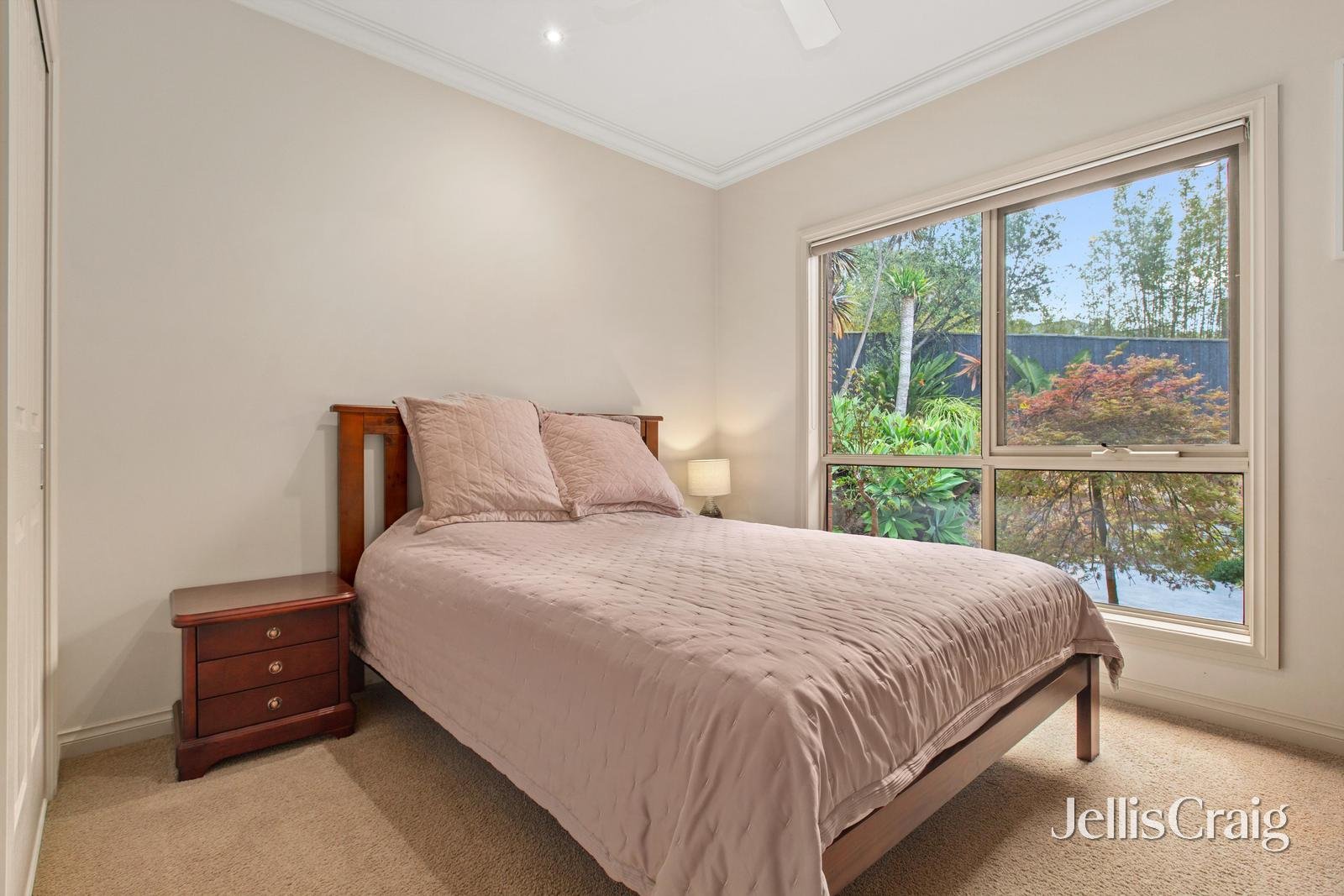 13 Jacaranda Drive, Diamond Creek image 12