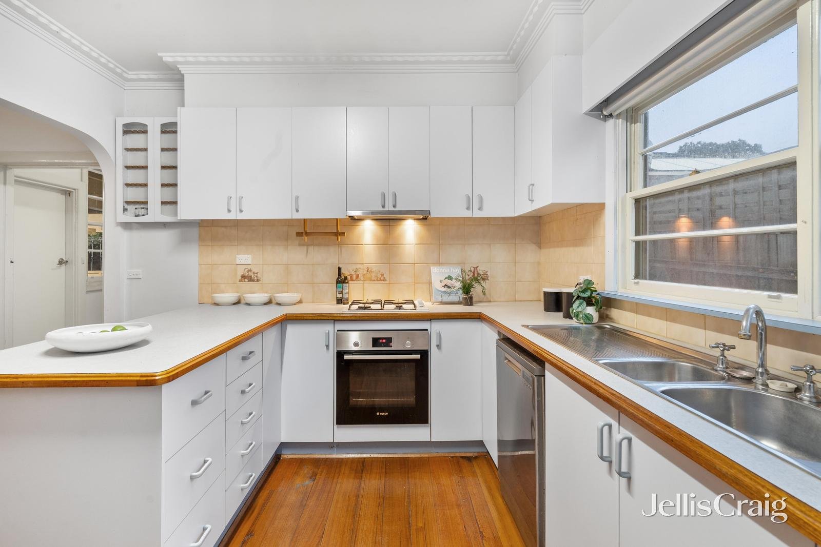 13 Jackson Street, Forest Hill image 4