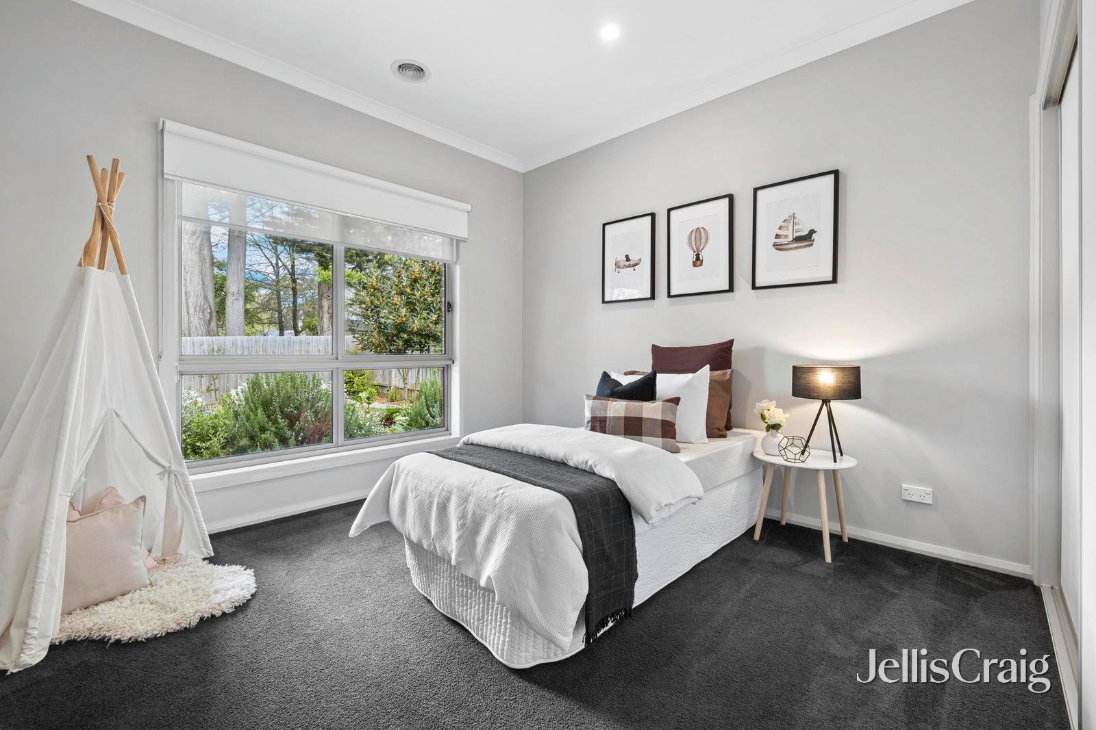 13 Jones Court, Woodend image 13