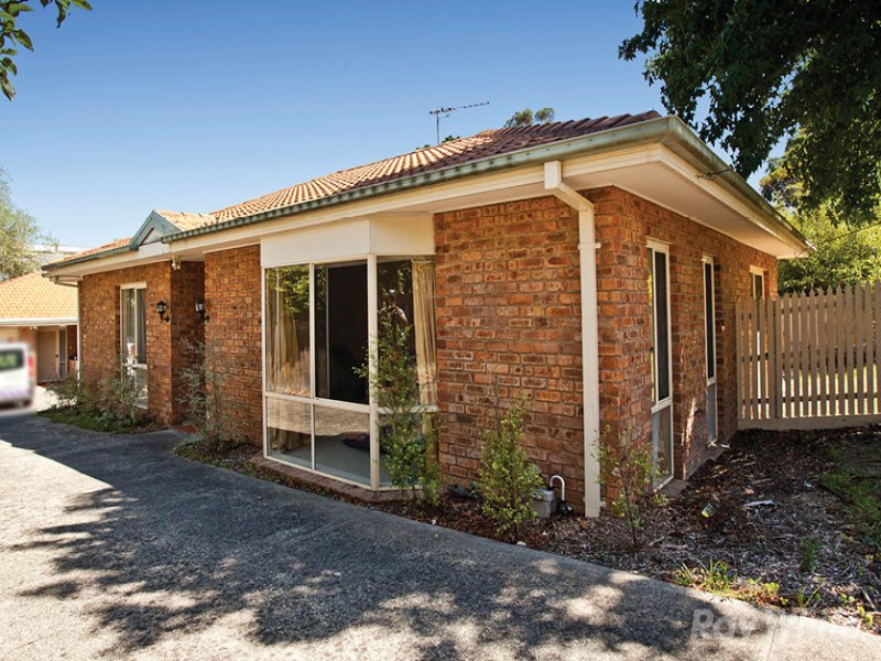 1/3 Jordan Grove, Glen Waverley image 1