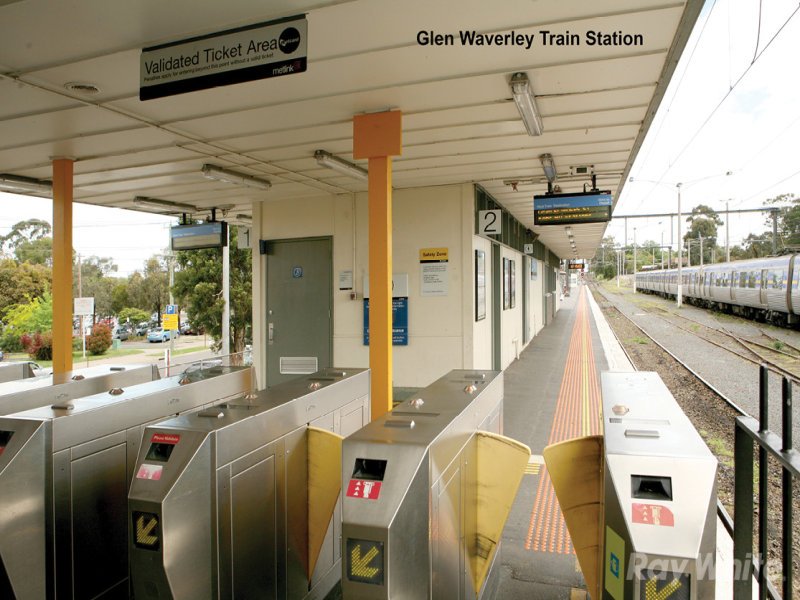 1/3 Jordan Grove, Glen Waverley image 6