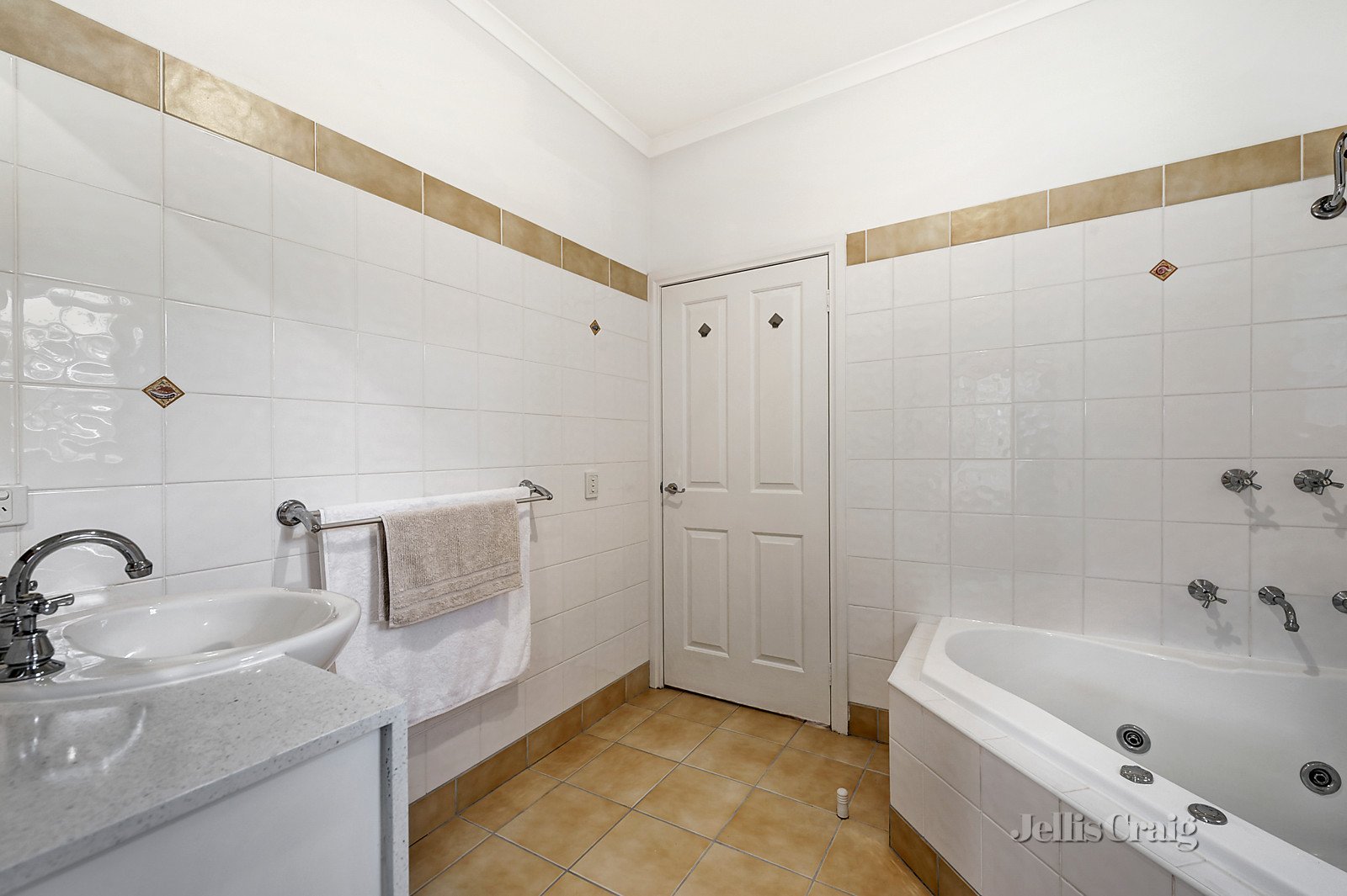 1/3 Joyce Street, Nunawading image 8