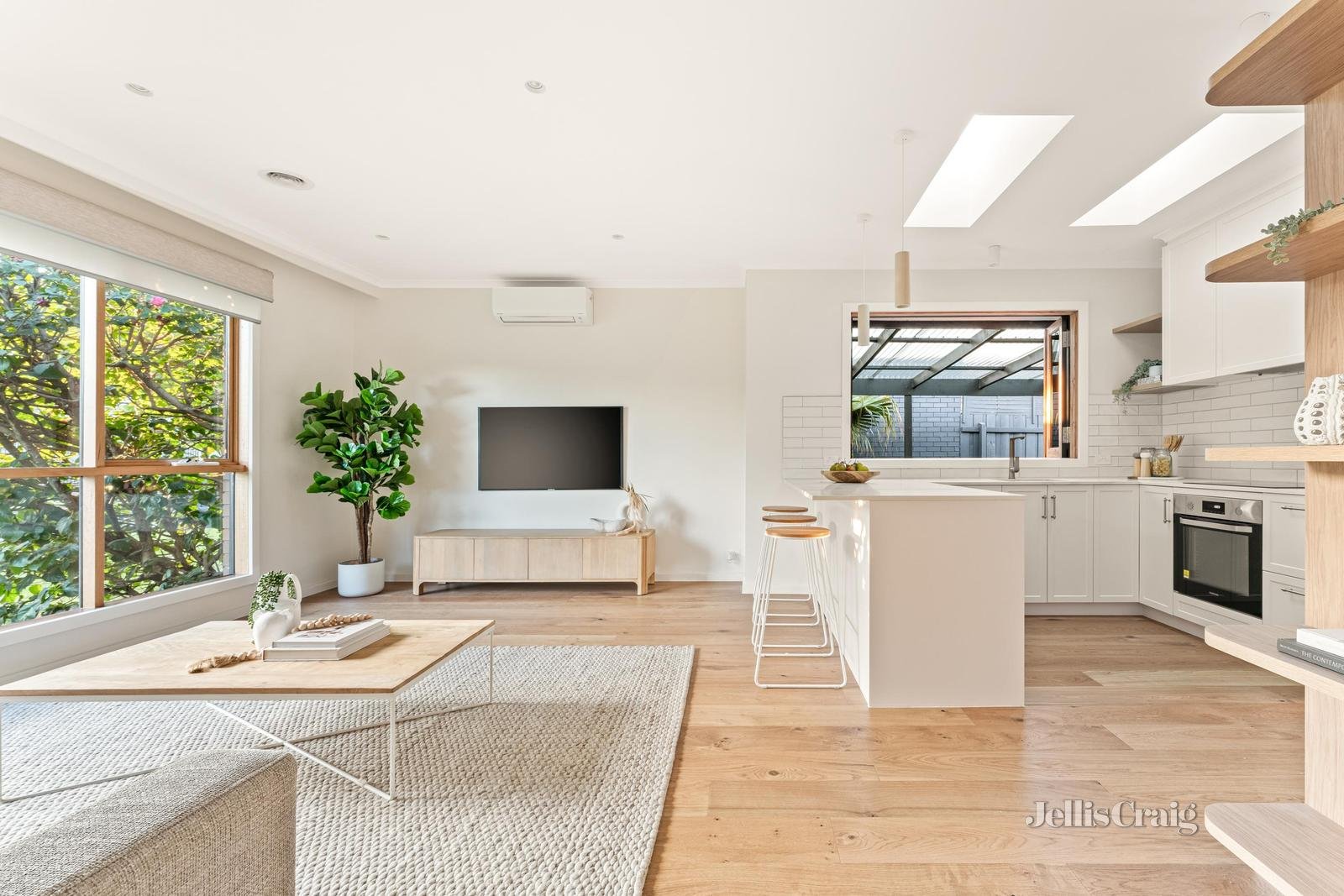 1/3 Keefer Street, Mordialloc image 3