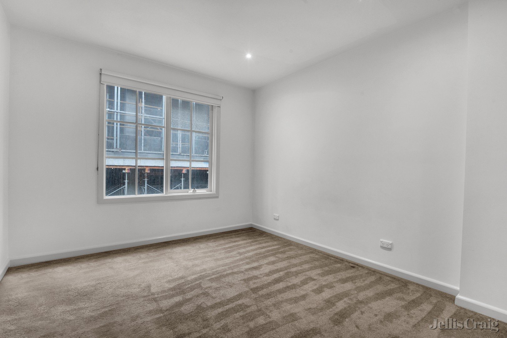 13 Kelvin Place, Carlton image 7