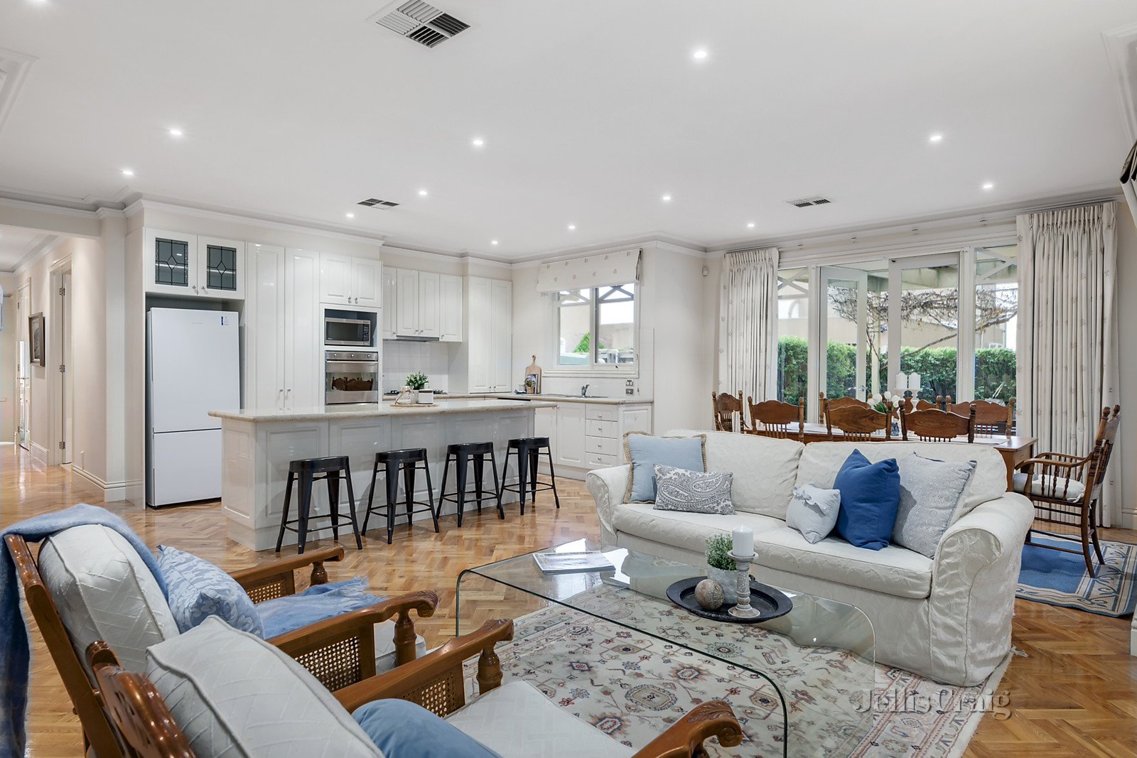 13 Kensington Place, Templestowe image 4