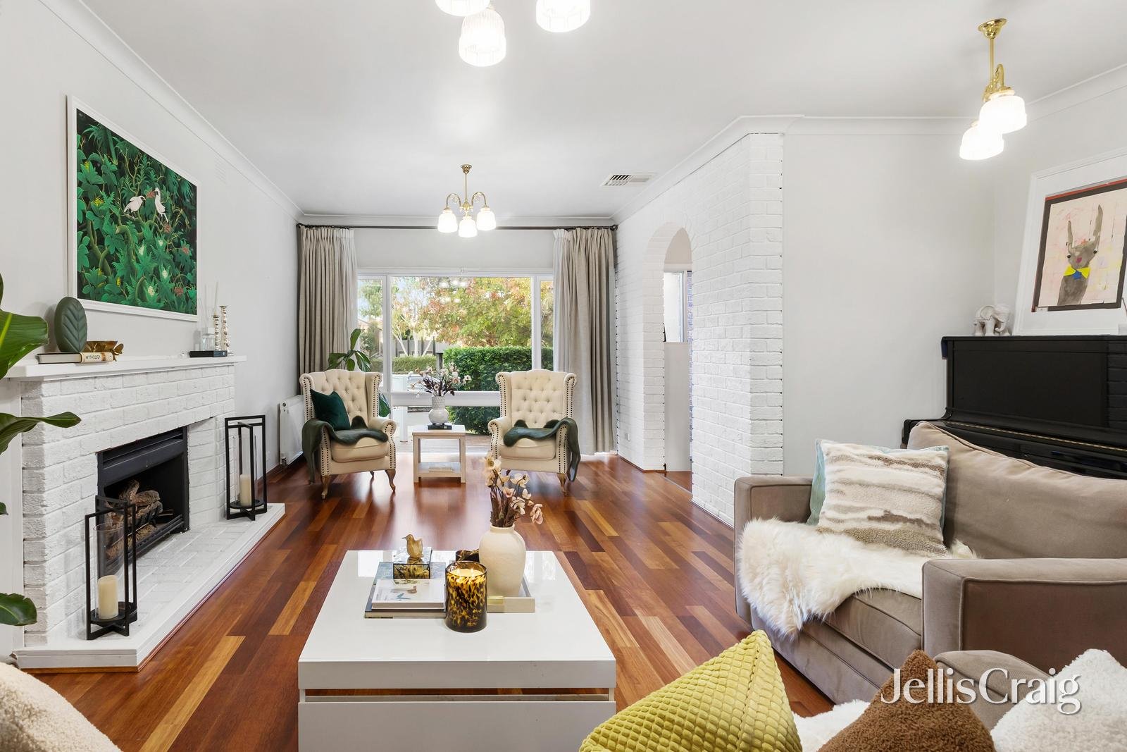 13 Kerry Parade, Balwyn image 3