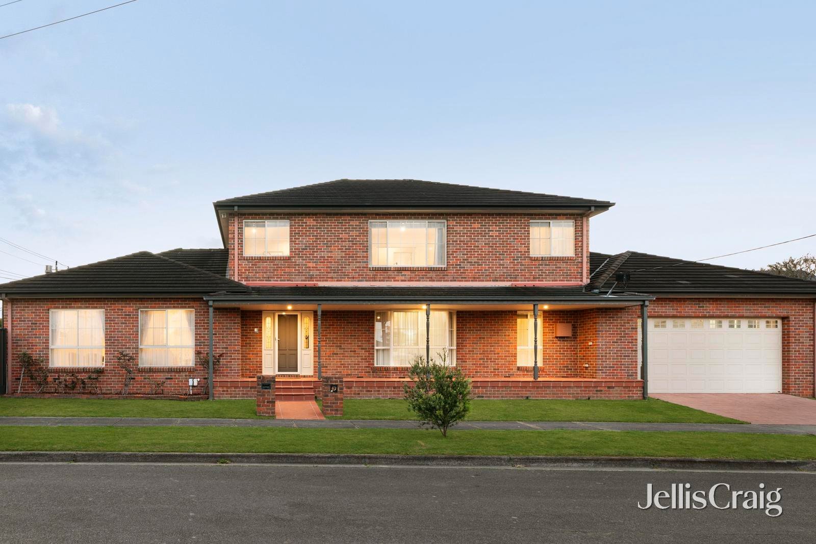 13 Kiah Street, Glen&nbsp;Waverley image 1