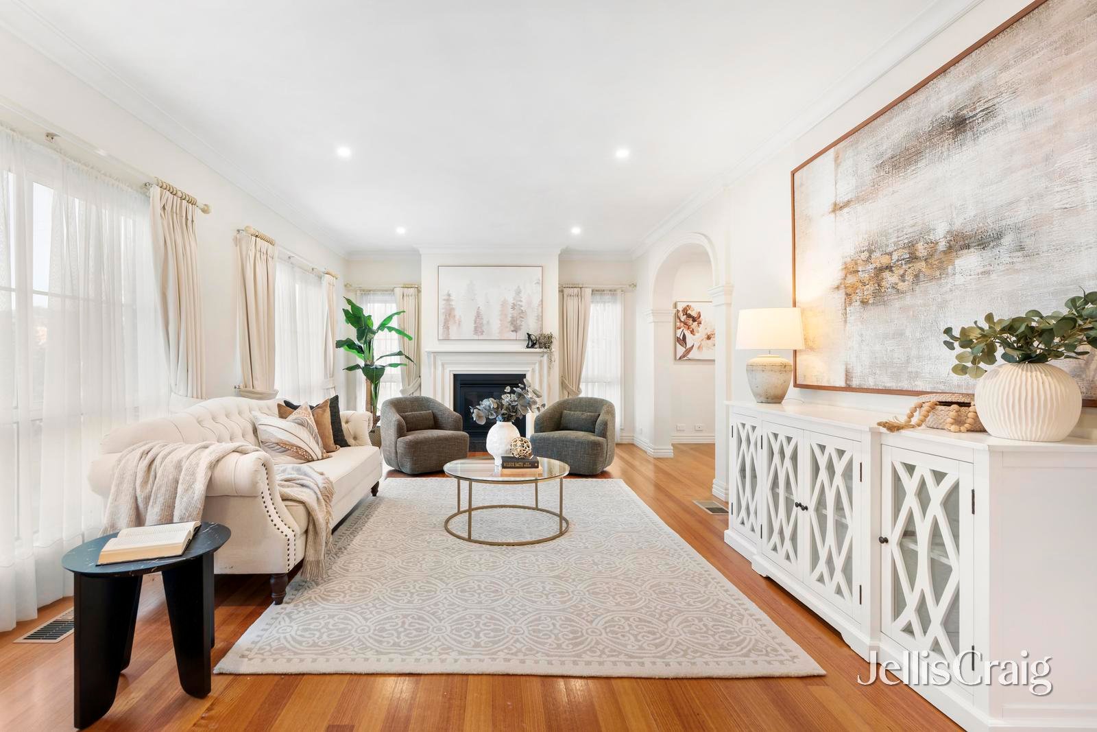 13 Kiah Street, Glen&nbsp;Waverley image 2