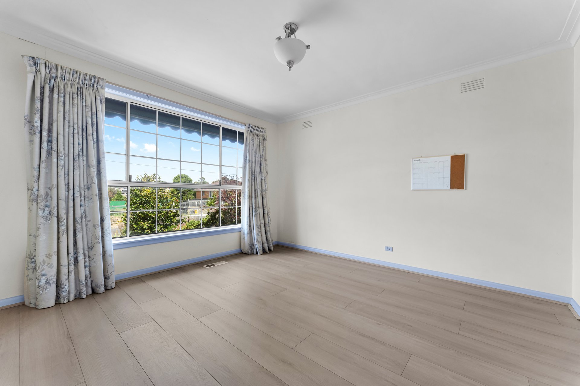 13 Kiers Avenue, Mount&nbsp;Waverley image 5