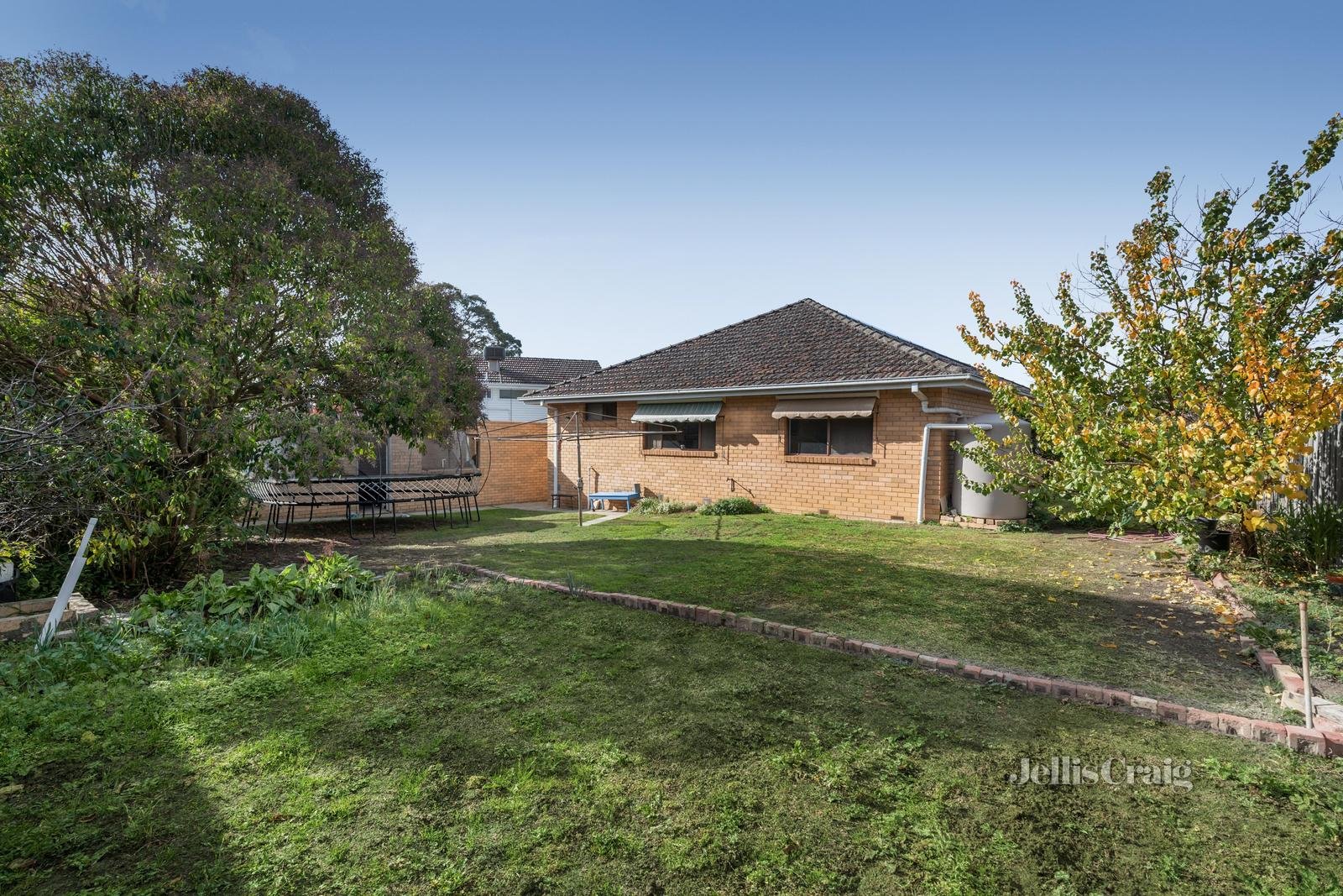 13 Kiers Avenue, Mount Waverley image 10