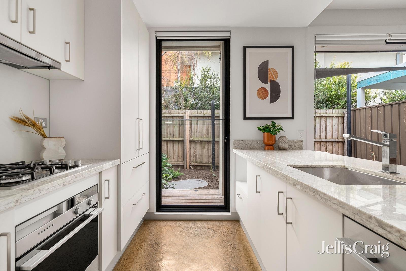 13 Kingham Street, Newport image 6