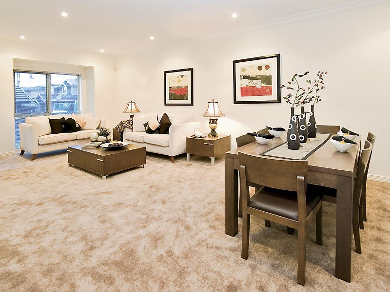 13 Kingswood Rise, Box Hill South image 2