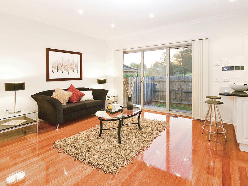 13 Kingswood Rise, Box Hill South image 3
