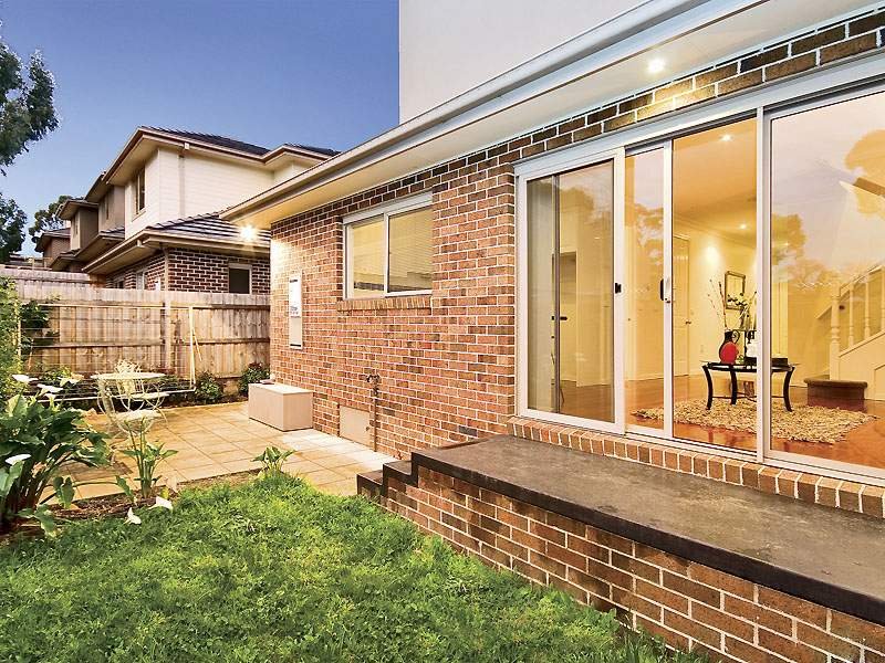 13 Kingswood Rise, Box Hill South image 5