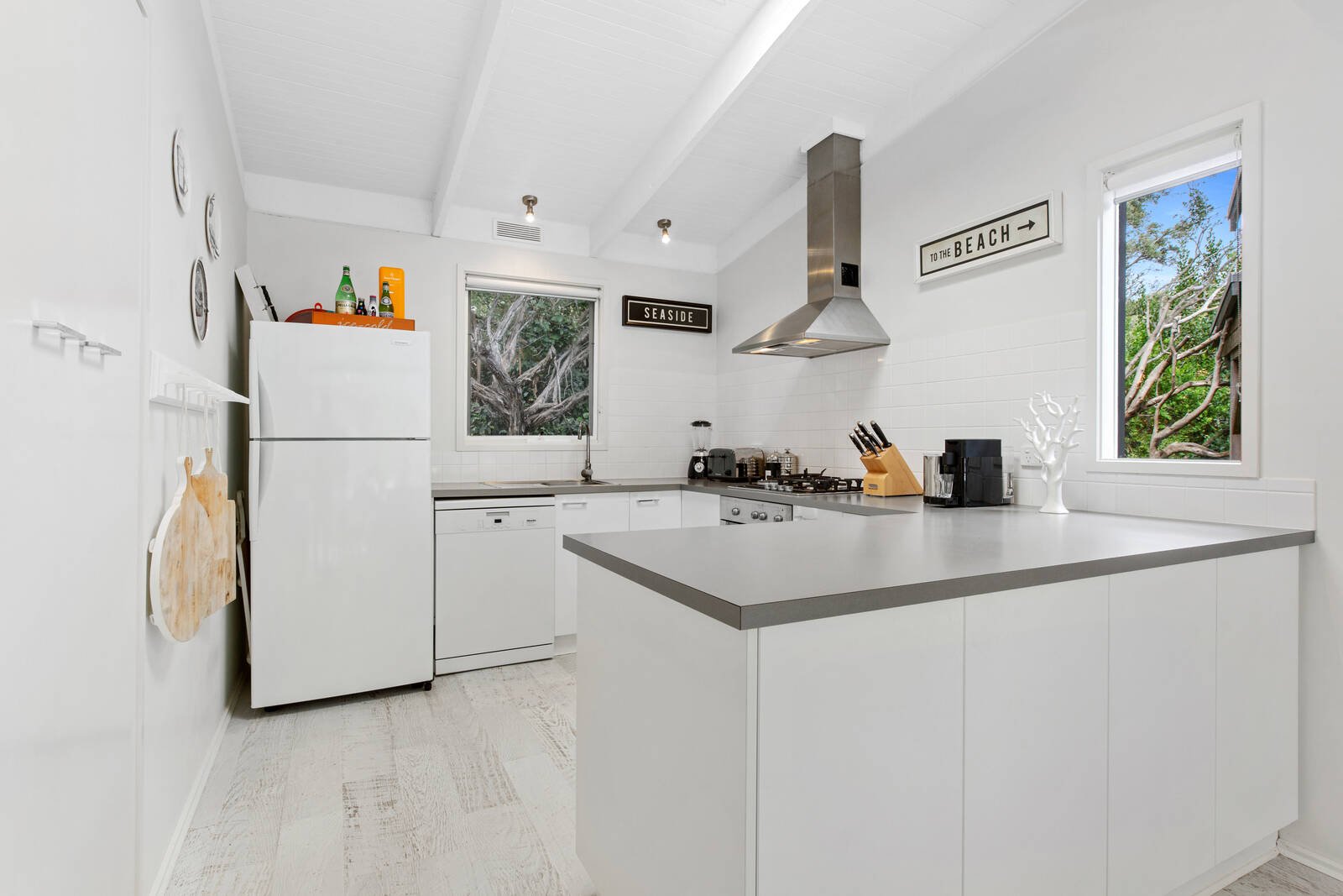 Property Gallery Thumbnail 6