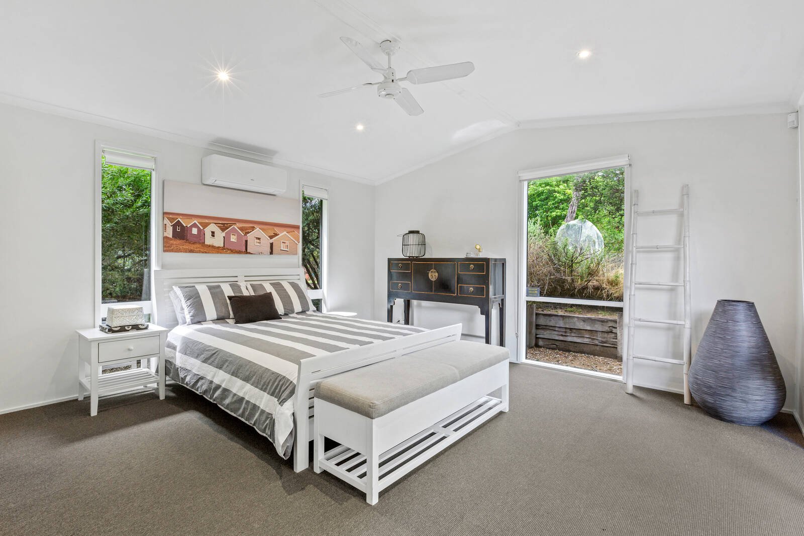 Property Gallery Thumbnail 7