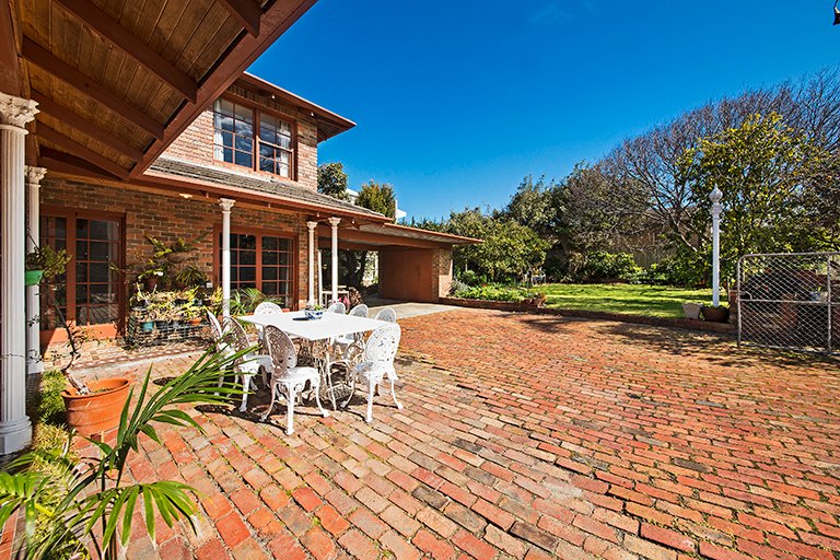 13 Kitchener Street Mentone