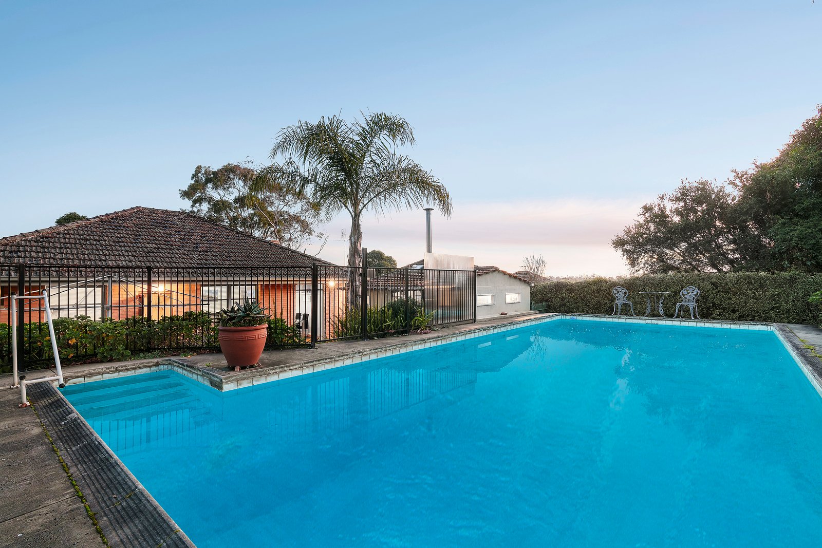 Property Gallery Thumbnail 9