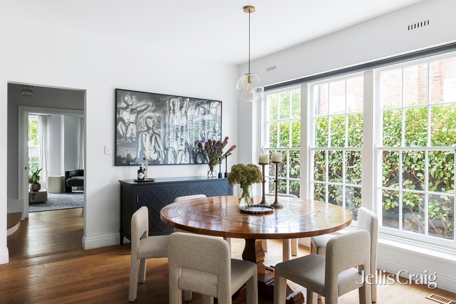 13 Kyeamba Grove, Toorak image 5