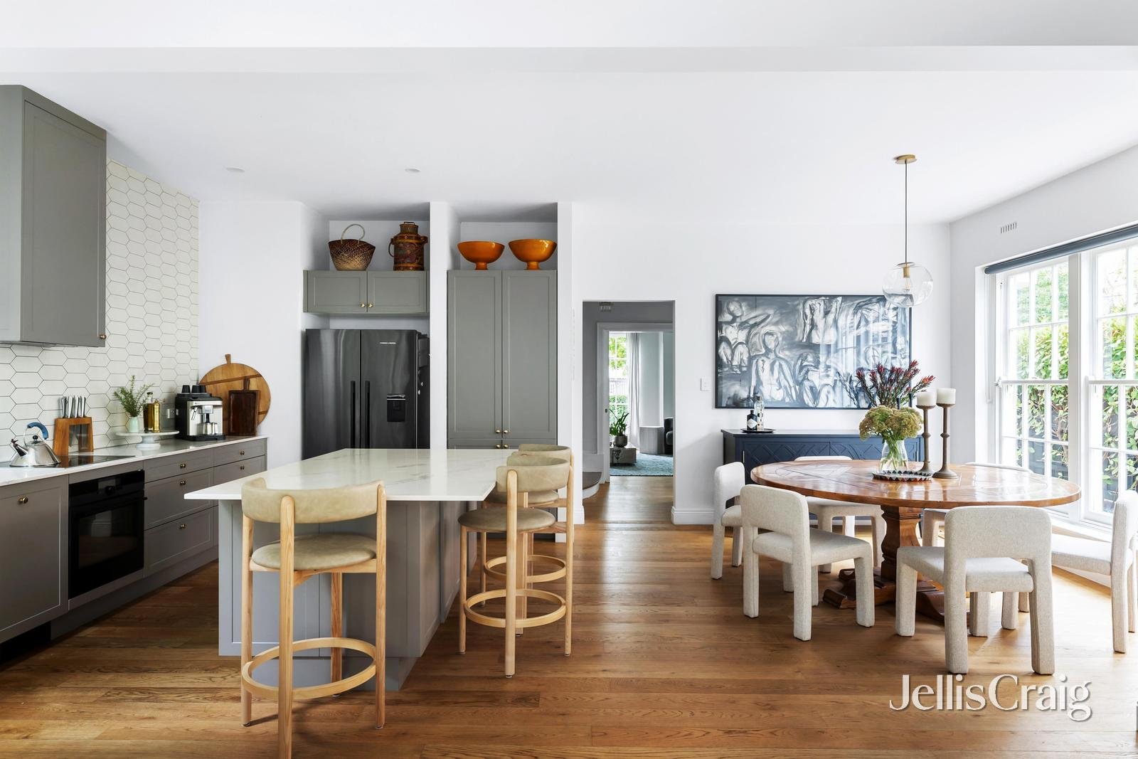 13 Kyeamba Grove, Toorak image 6