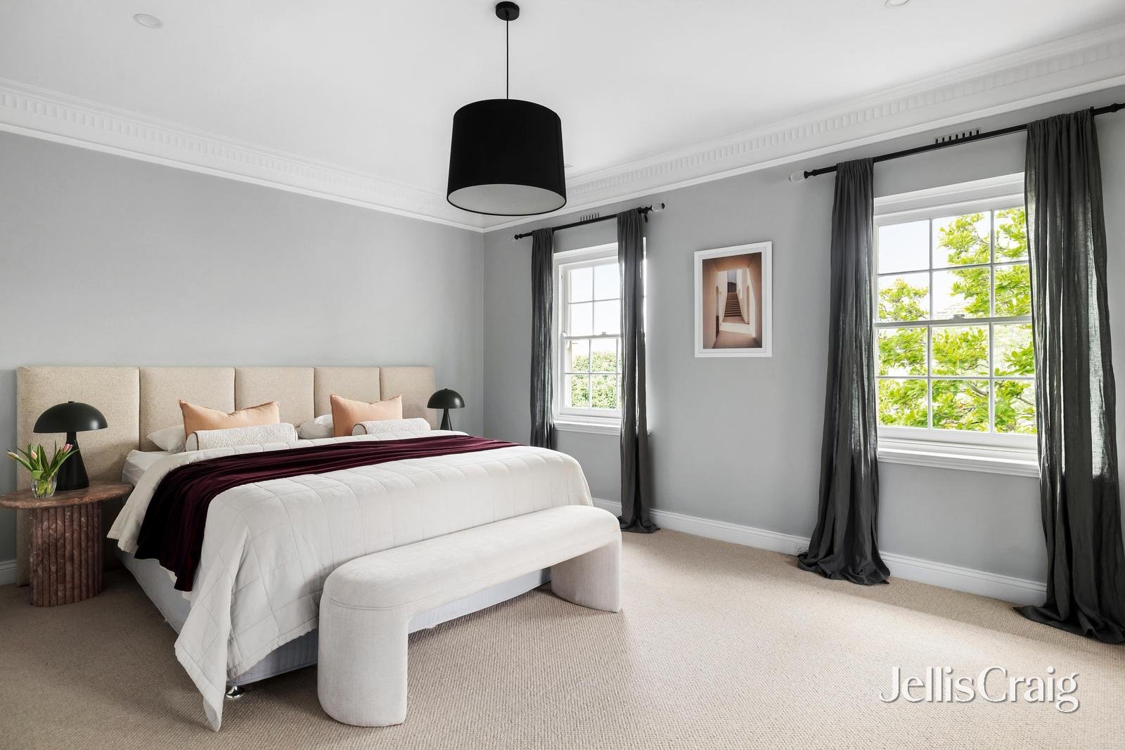 13 Kyeamba Grove, Toorak image 12