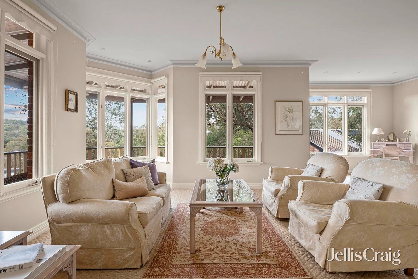 13 Laleham Court, Eltham image 3