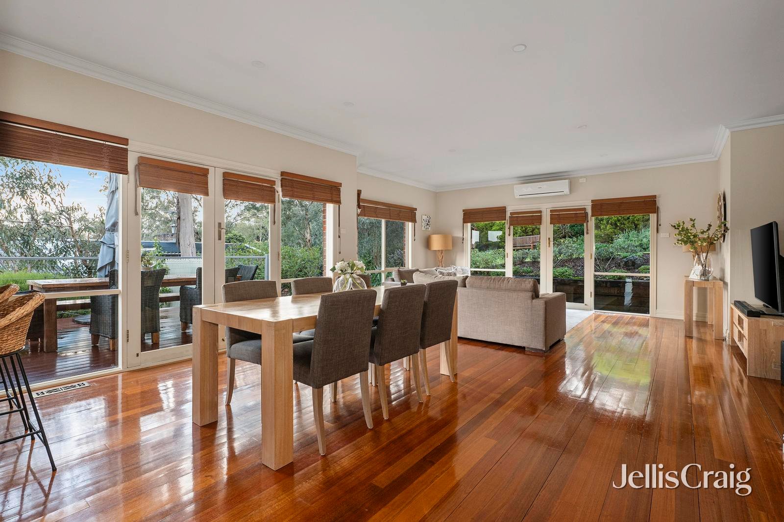 13 Laleham Court, Eltham image 7