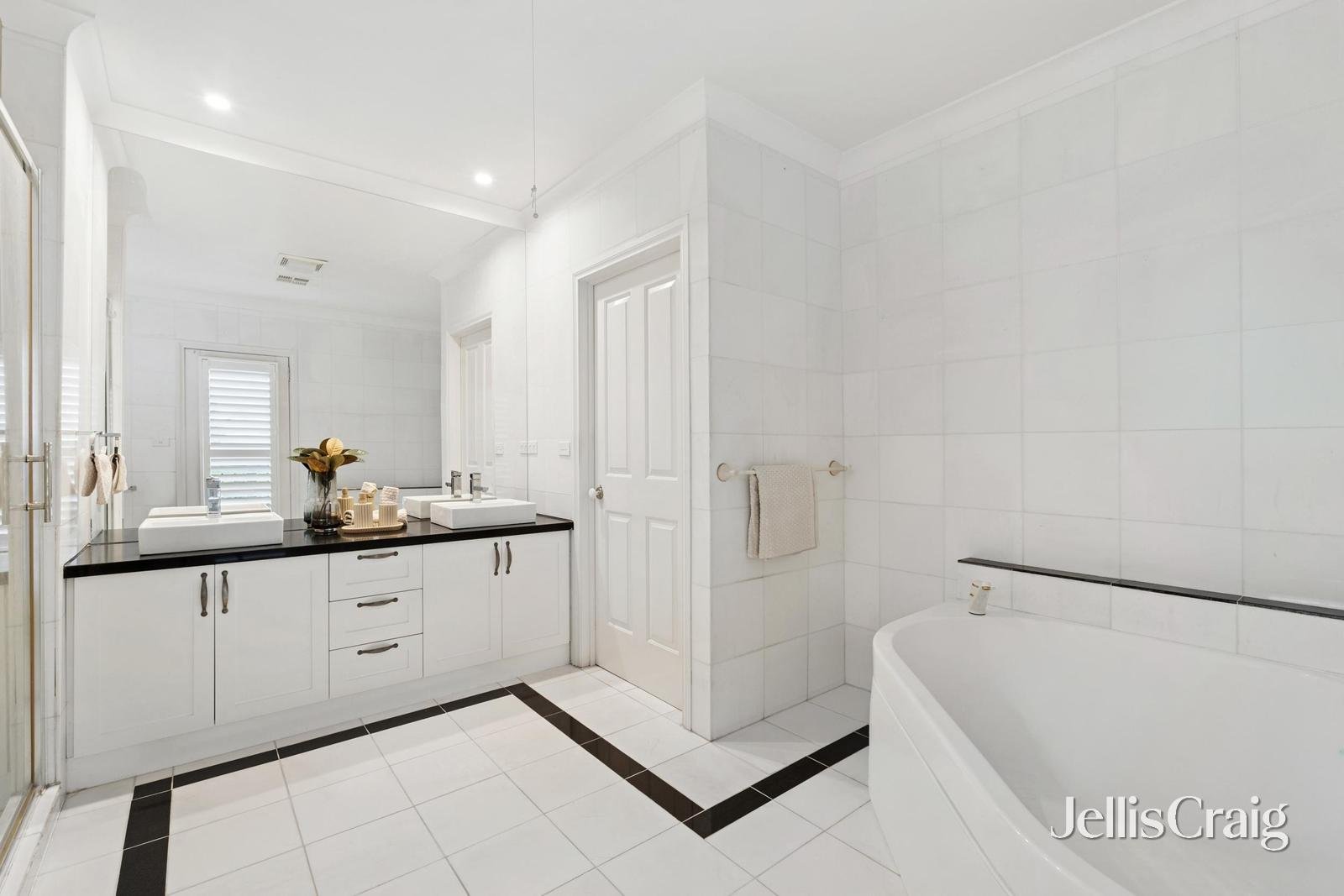 13 Larnaca Court, Templestowe image 10