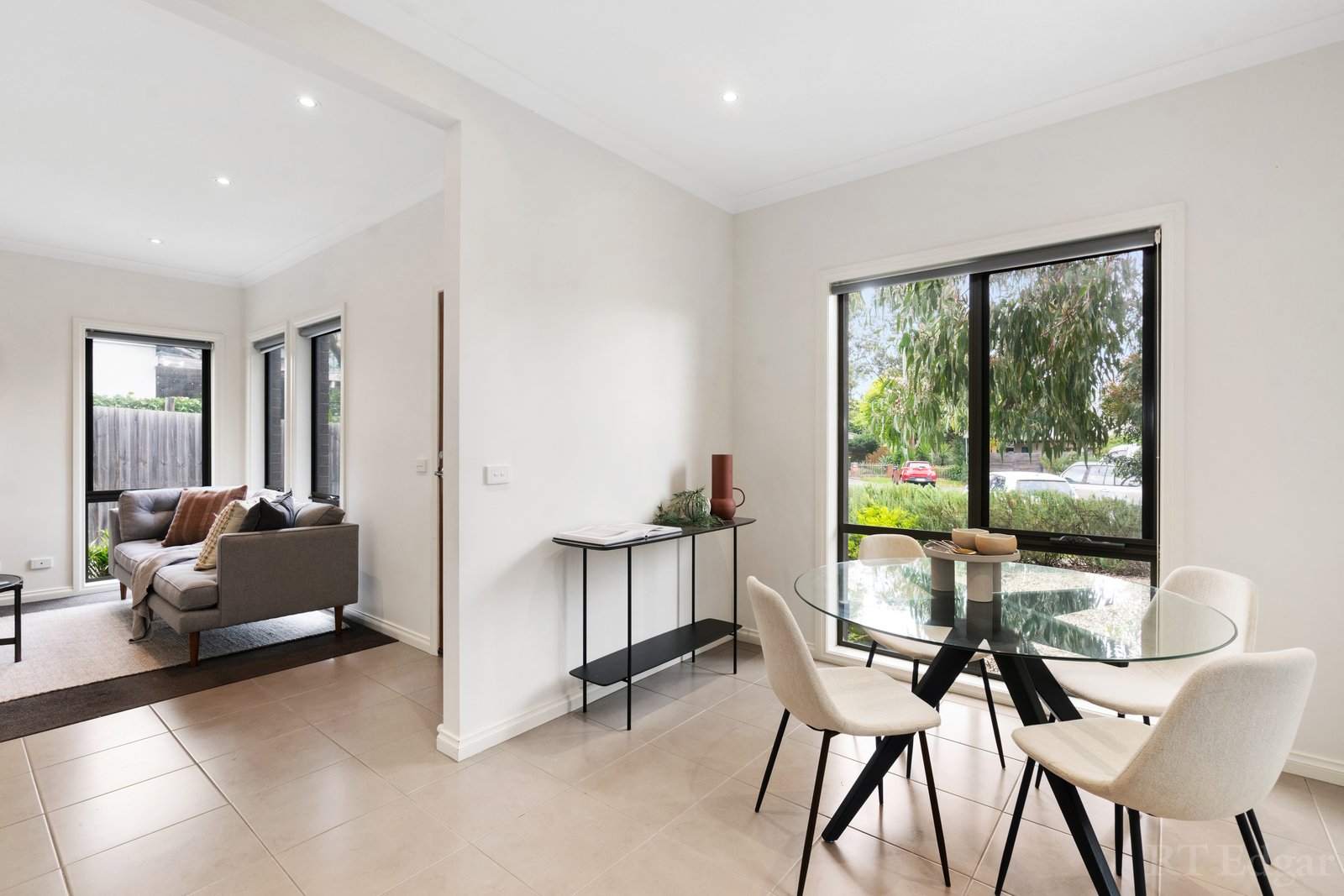 Property Gallery Thumbnail 6