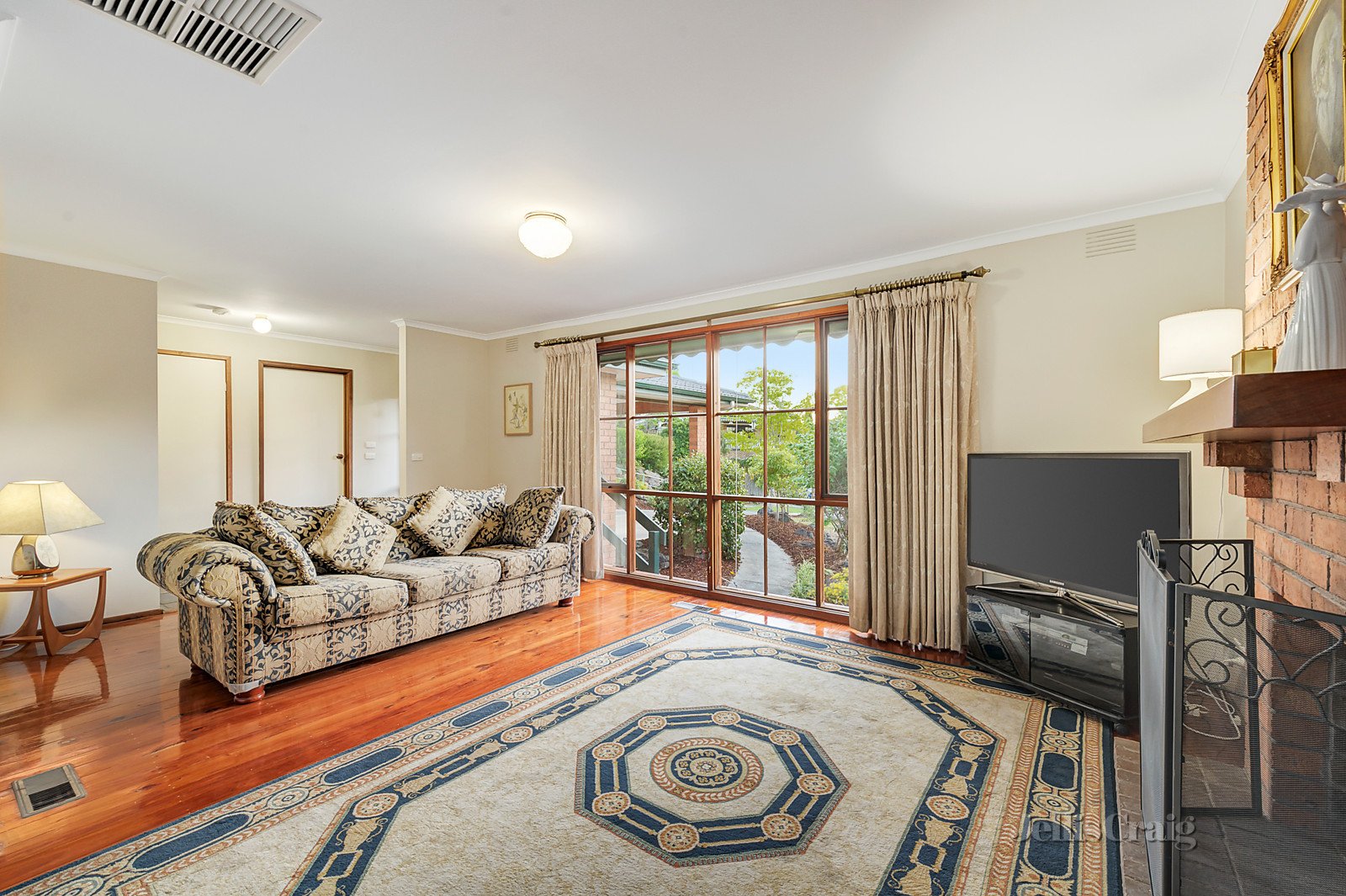 13 Lawsons Court, Templestowe image 2