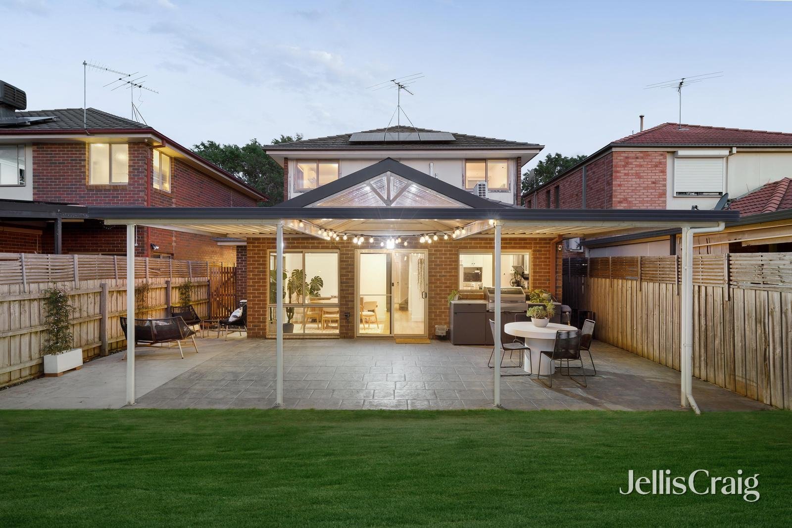 13 Lemon Gum Parade, Bundoora image 14