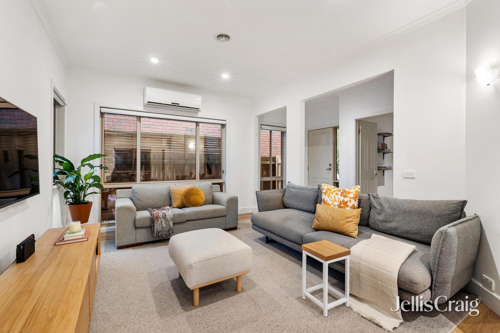 13 Lemon Gum Parade, Bundoora image 2
