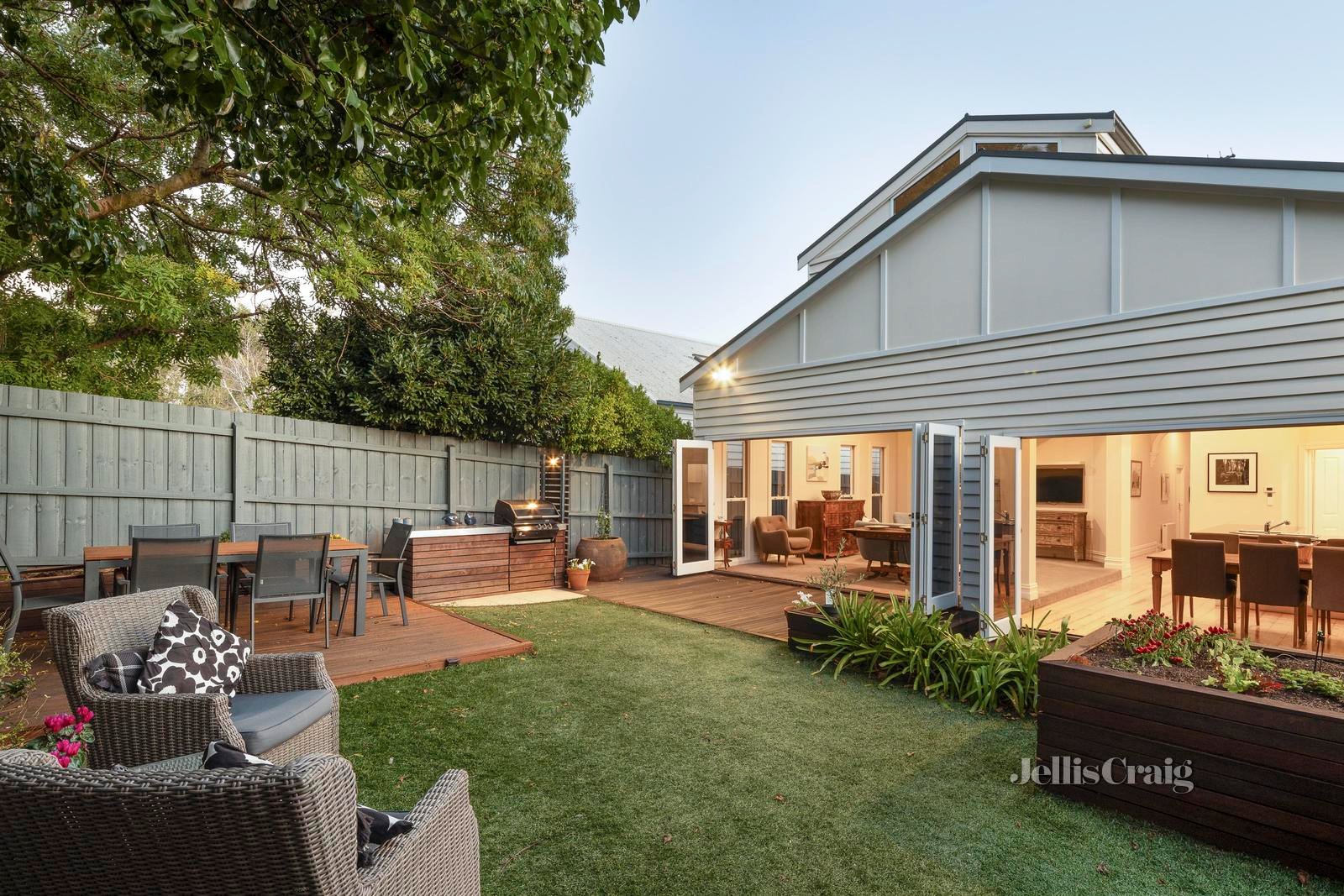 13 Leslie Street, Hawthorn image 3