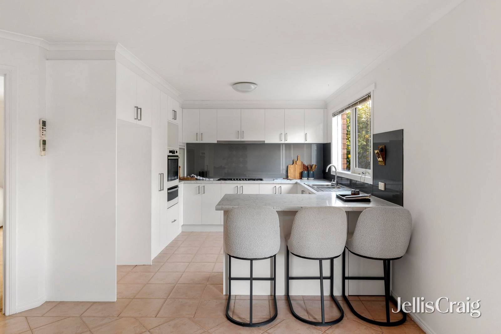 13 Liat Way, Greensborough image 5