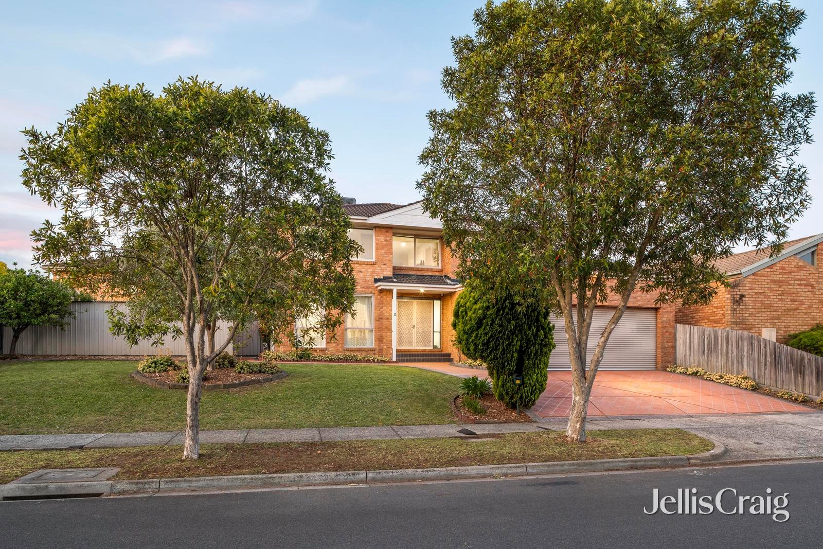13 Liat Way, Greensborough image 18
