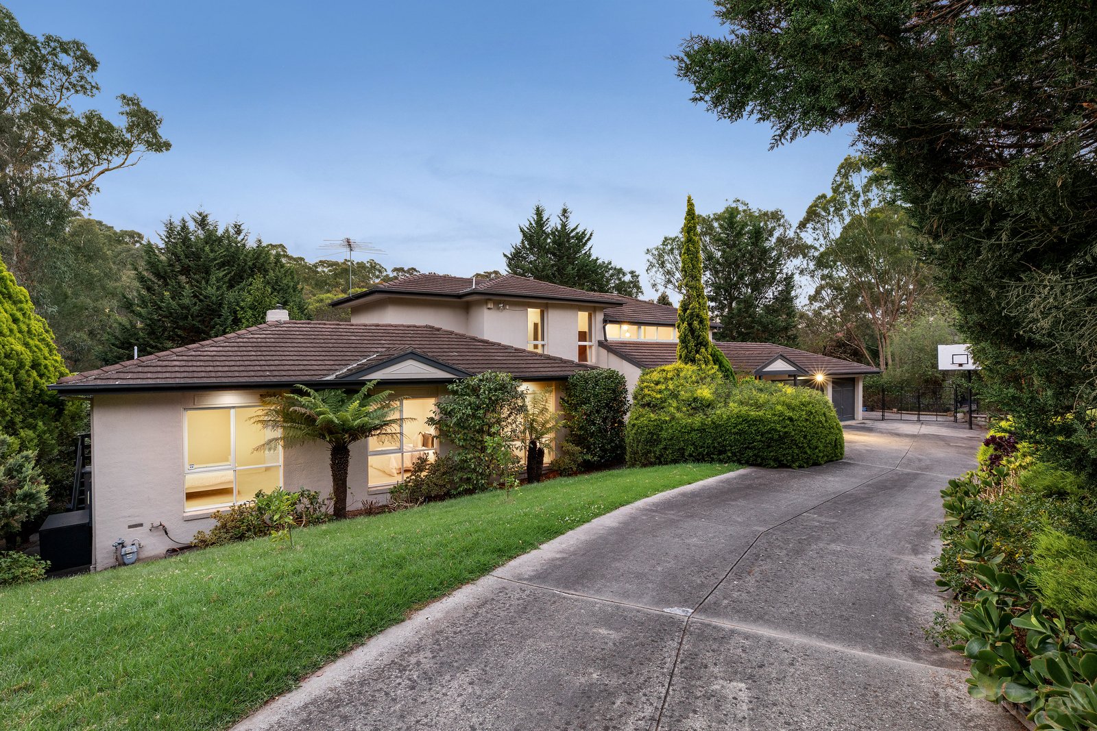 Property Gallery - Main Image