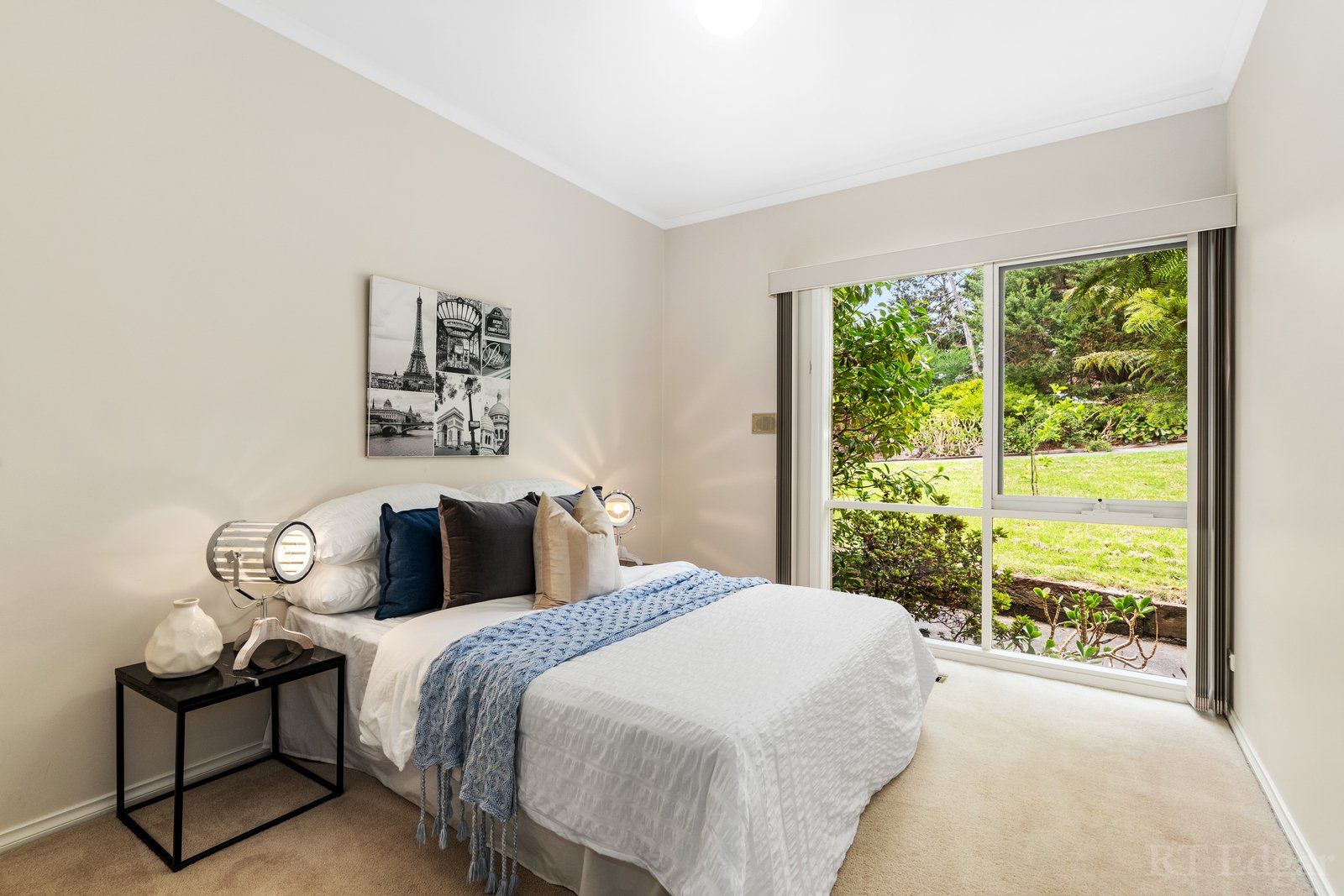 Property Gallery Thumbnail 14