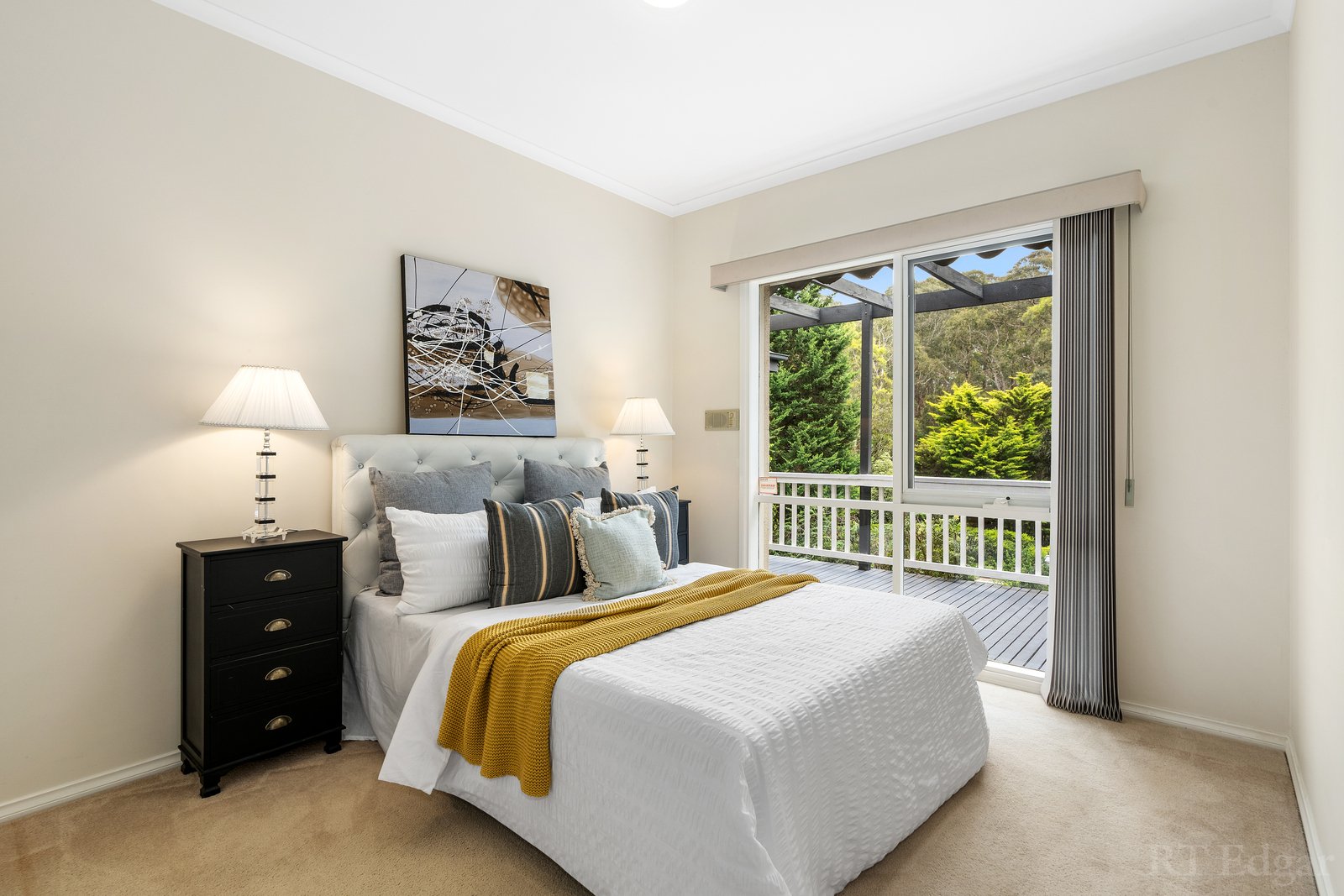 Property Gallery Thumbnail 15
