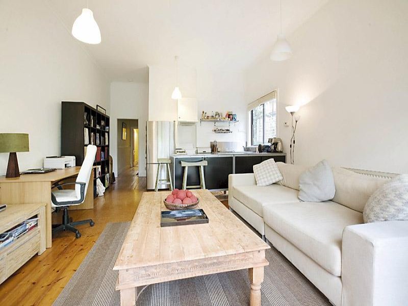 13 Lingwell Road, Hawthorn East image 4