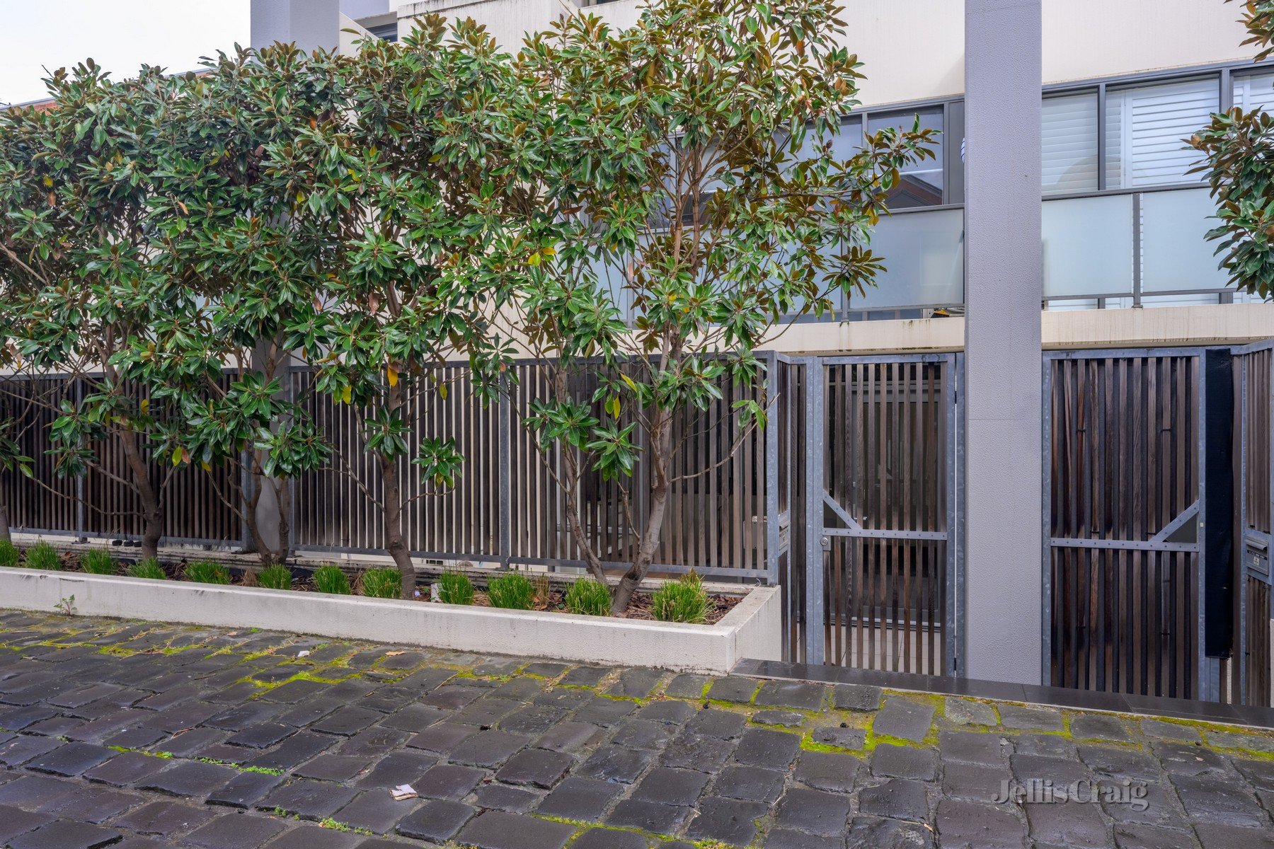 13 Little Cobden Street, North Melbourne image 7