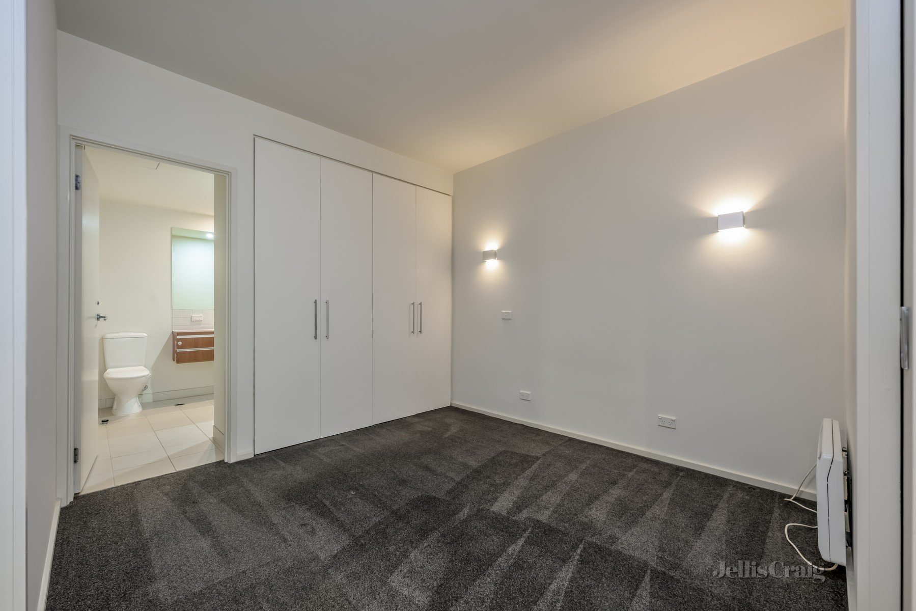 13 Little Cobden Street, North Melbourne image 4
