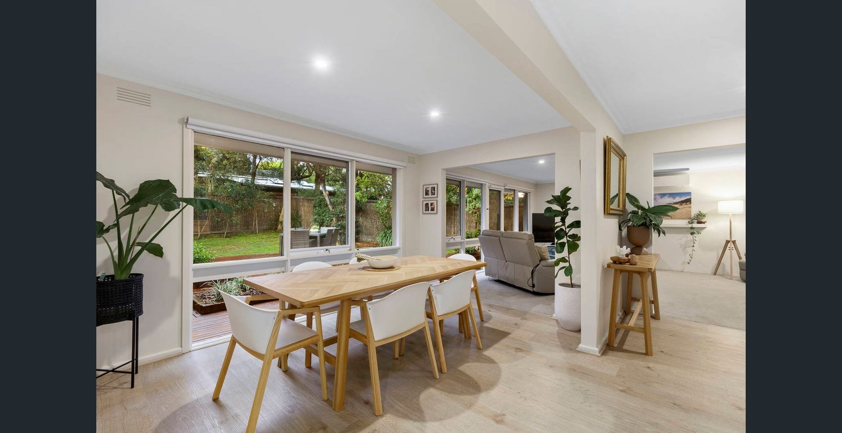 Property Gallery Thumbnail 9