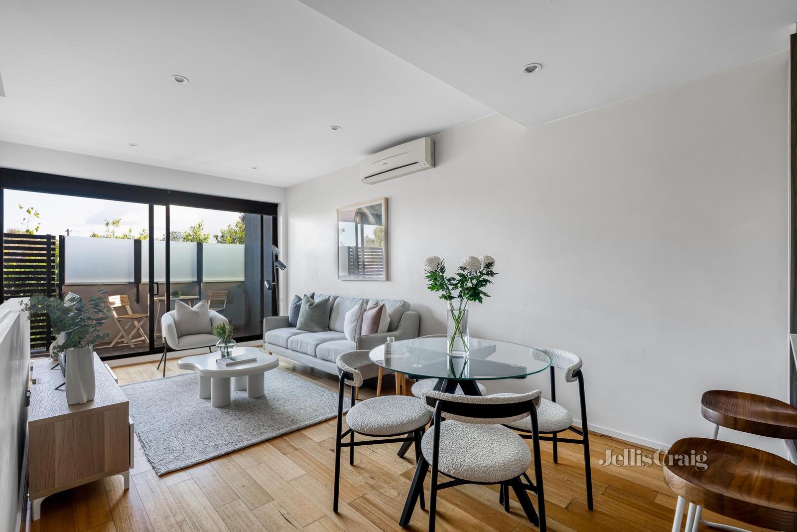 13 Lomandra Walkway, Brunswick East image 2