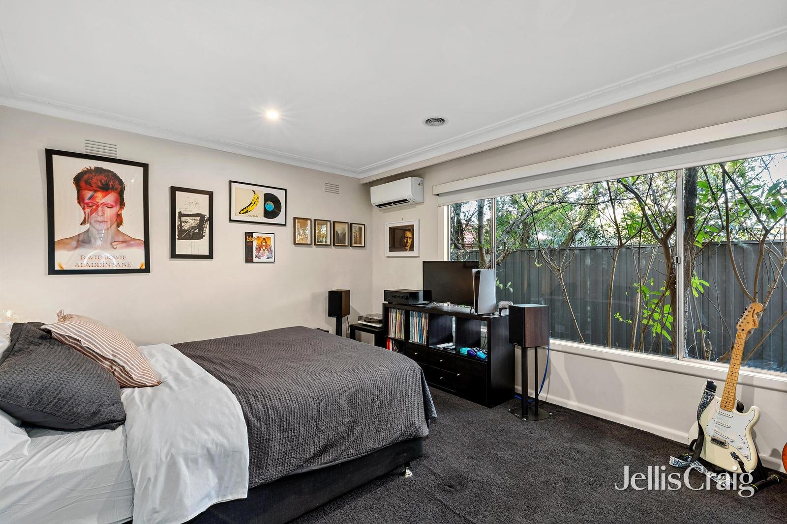 13 London Court, Greensborough image 11