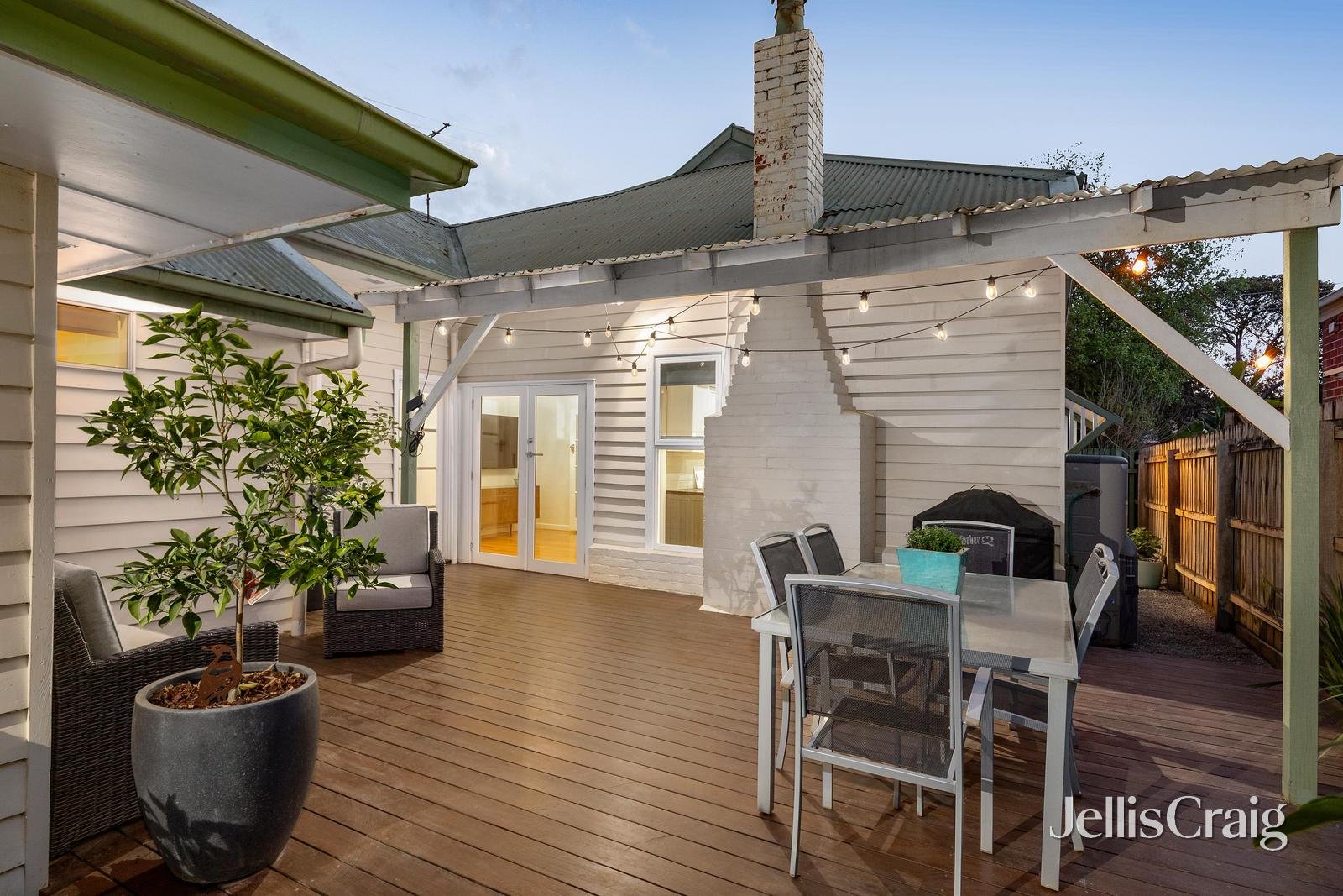 13 London Court, Greensborough image 13